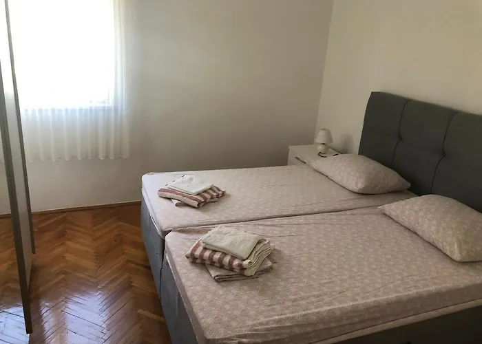 Sea View Apartment Manda